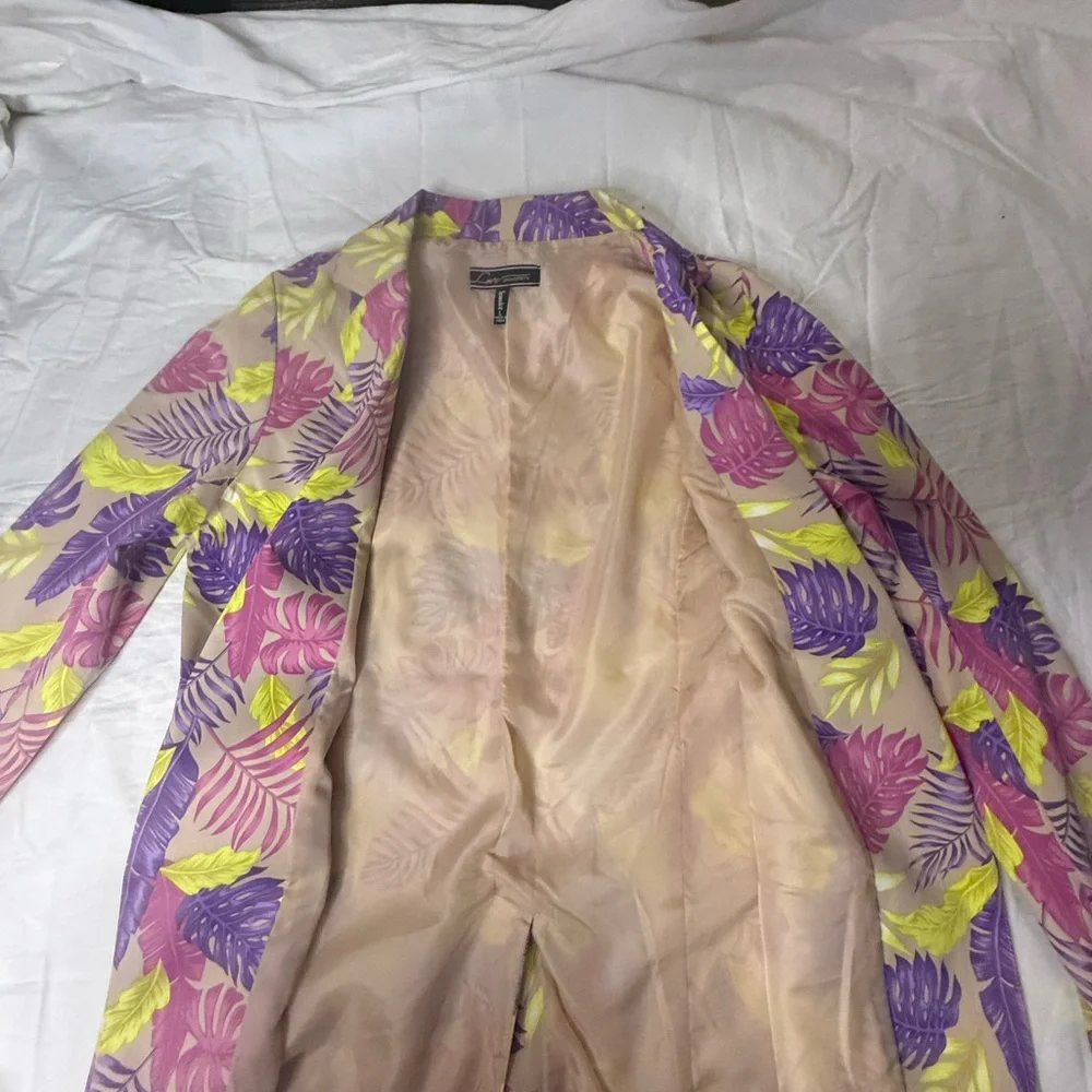 Love University size L Women's Blazer with Vibrant Leaf Print stylish colorful‎